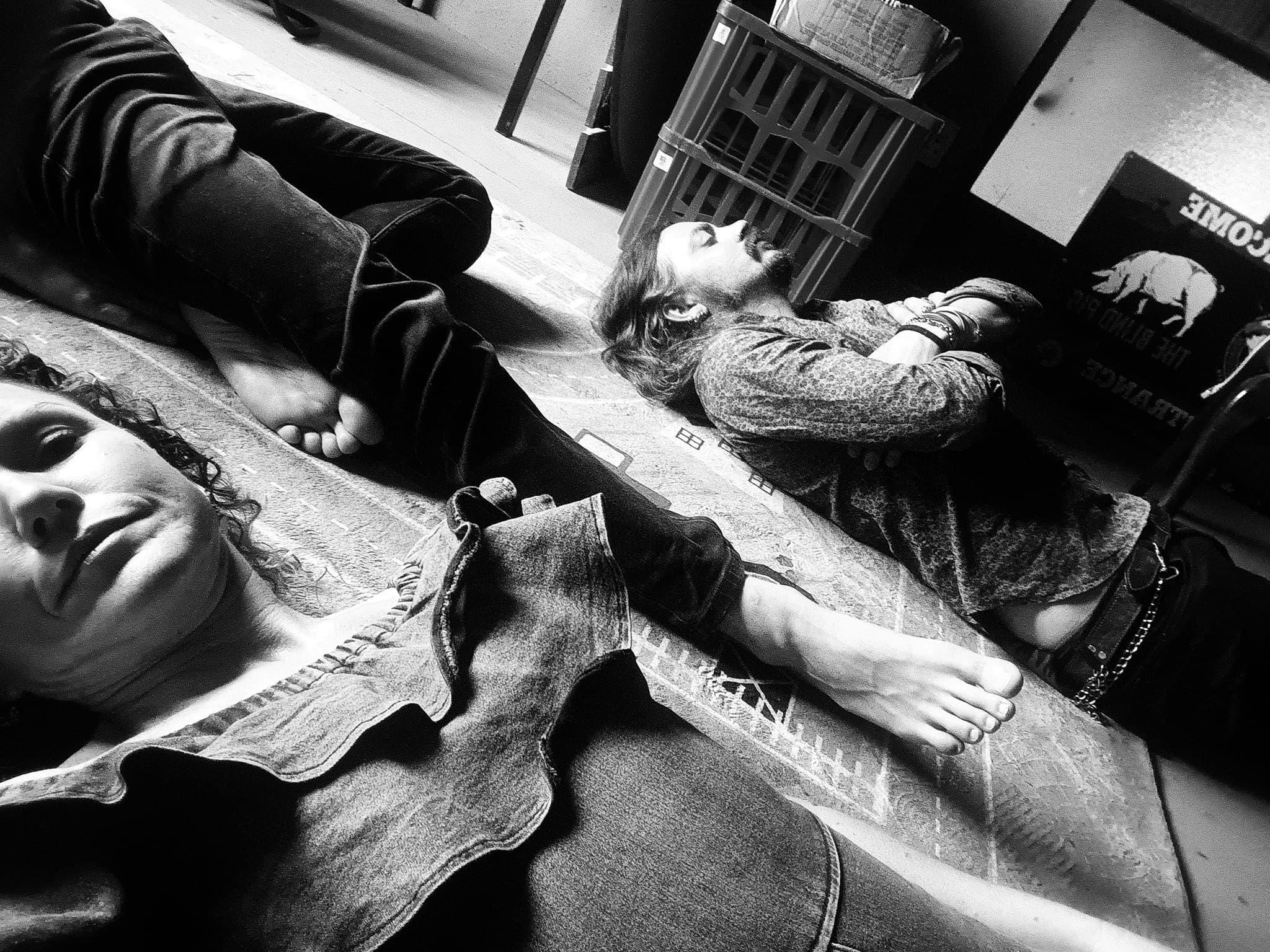 Rob Thompson live on stage