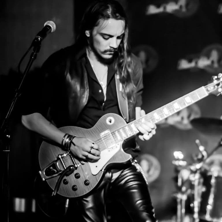 Rob Thompson live